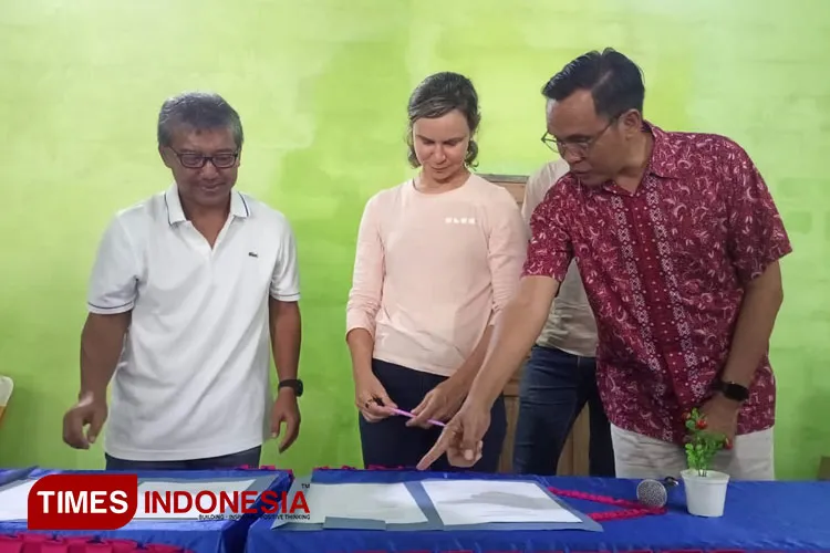 Sidoarjo Seaweed Farmer Cooperative Collaborates with Australian Start-Ups